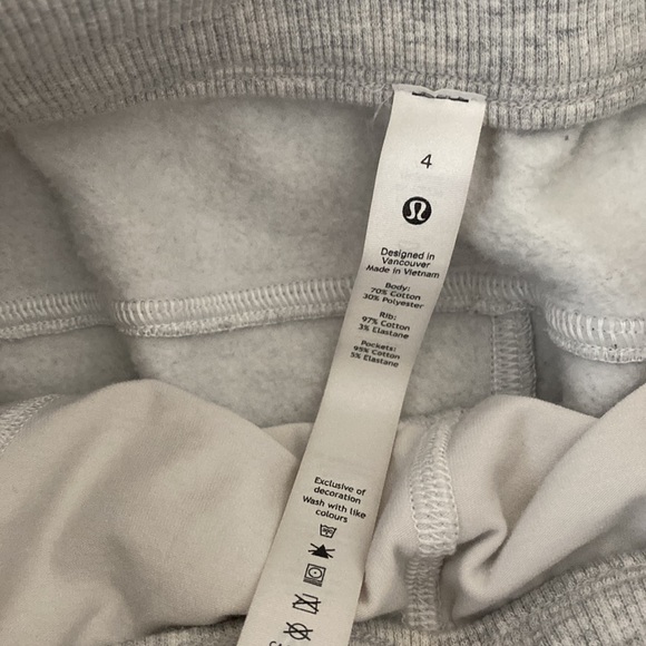 Lululemon Scuba High-Rise Joggers - Picture 2 of 3